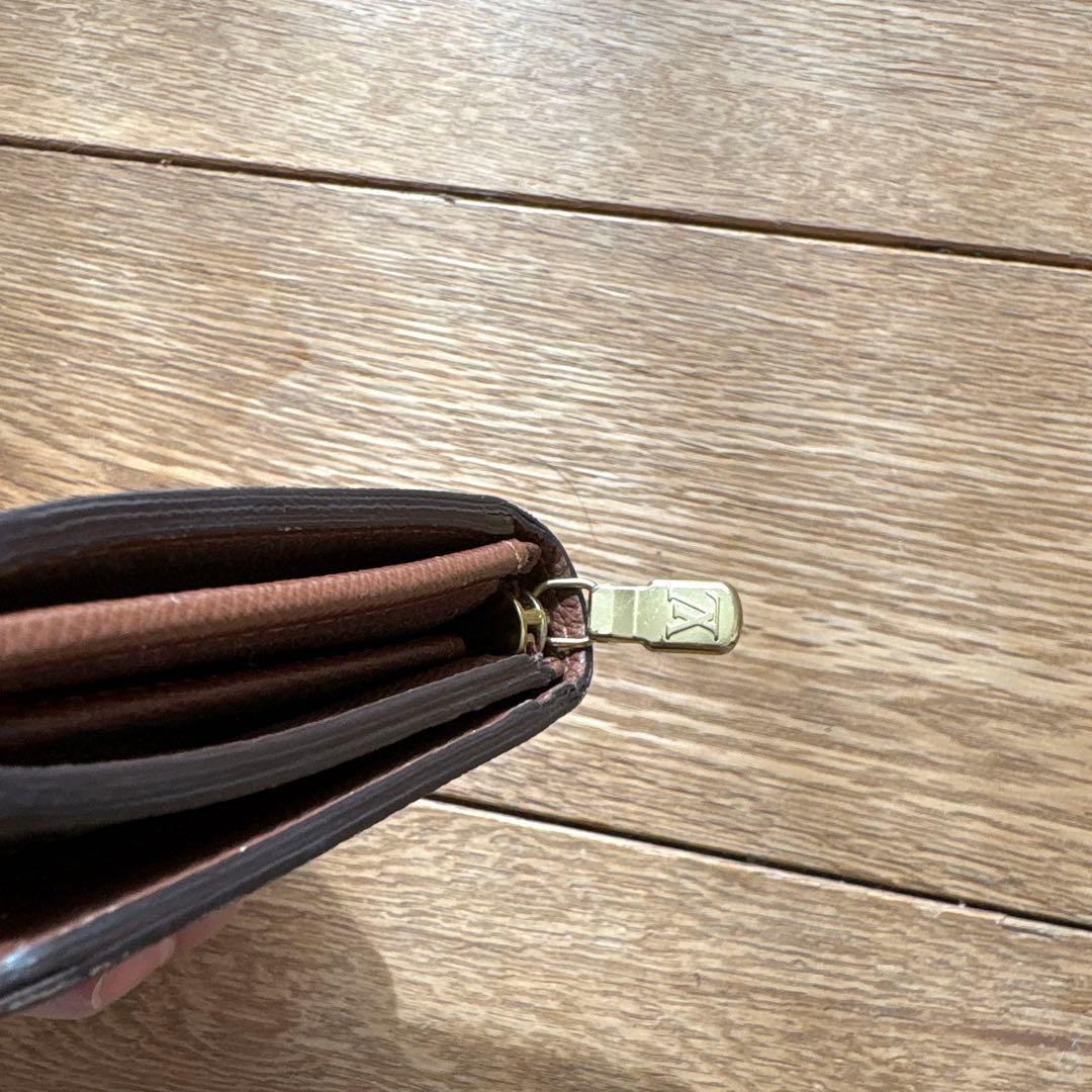 Louis Vuitton モノグラム 二つ折り財布