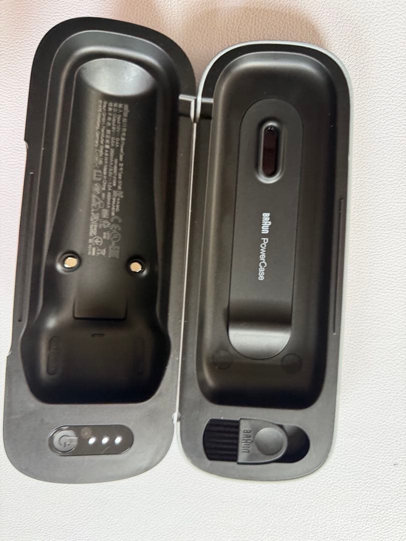 ブラウン PowerCase 充電トラベルケース　グレー　充電ケーブル
