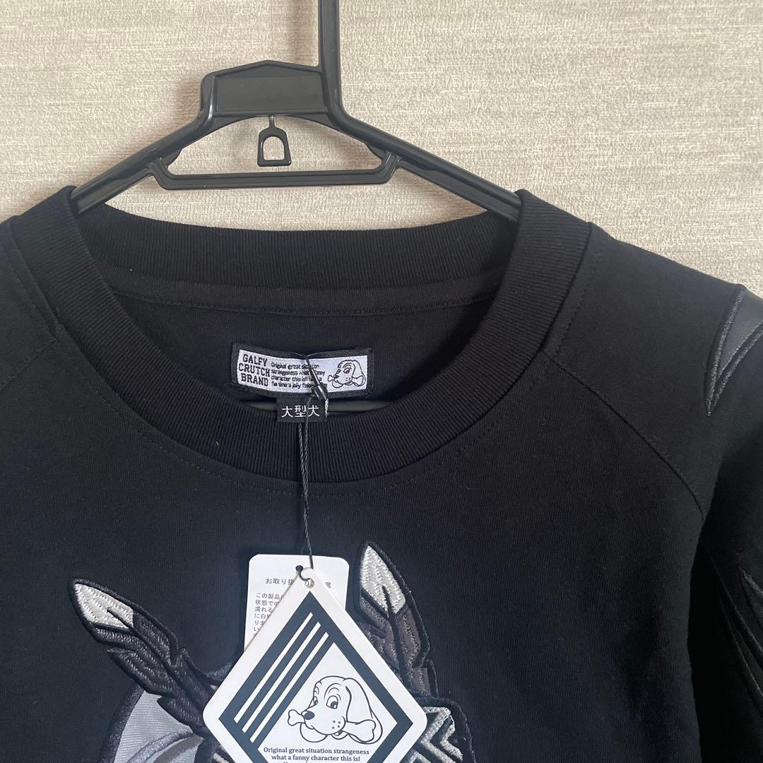 ガルフィ刺繍と合皮Tシャツ