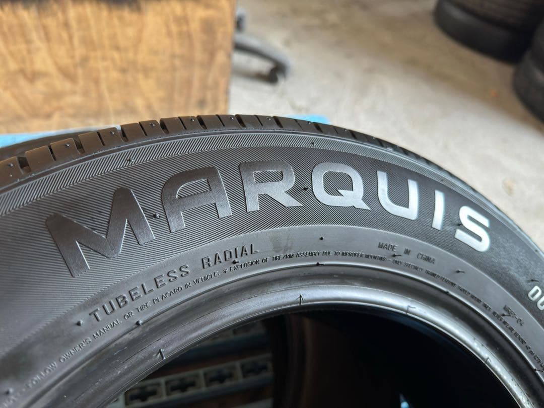 タイヤ・ホイール (526)(1)185/65R15 MARQUIS CST MR61