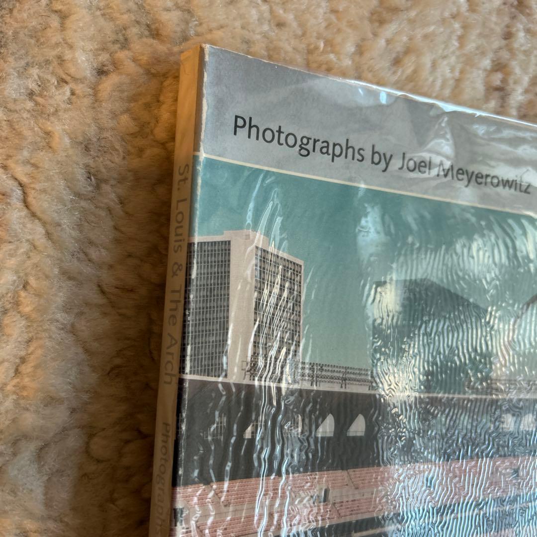 洋書 Joel Meyerowitz St. Louis & The Arch