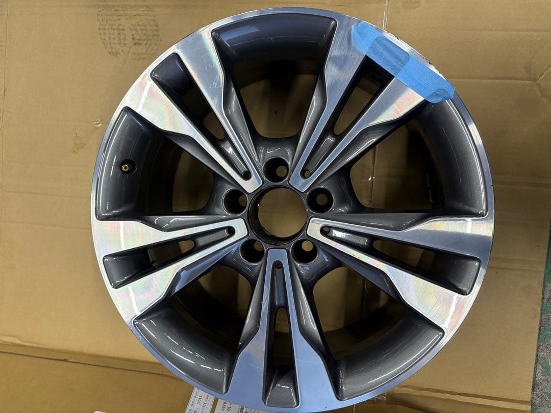 ベンツVクラス純正ホイール18インチ　7.5J ET52