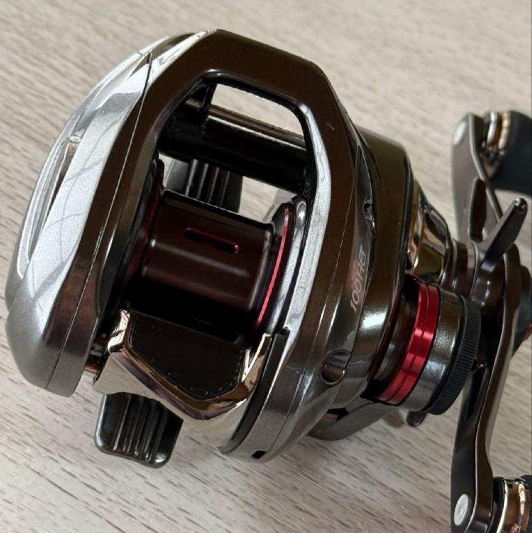 SHIMANO 炎月　21 ENGETSU 100HG リール