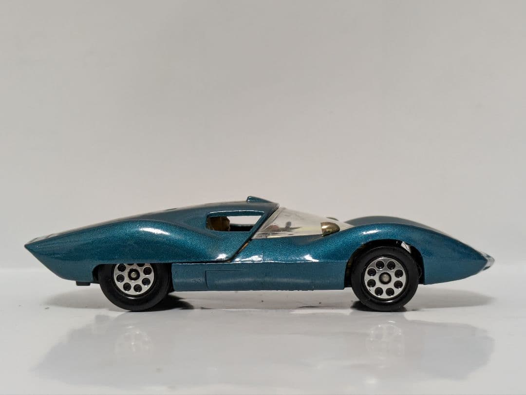 コーギー 1/43 シボレー アストロ 1 Experimental Car