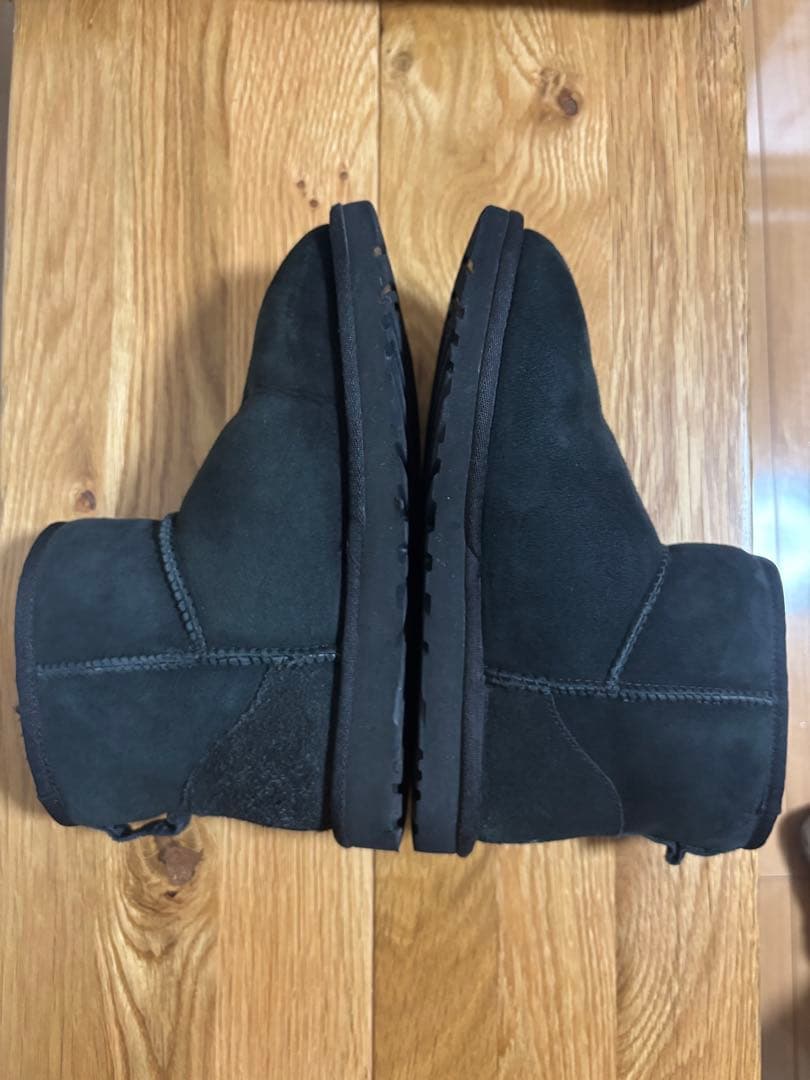 UGG アグ＊クラッシックミニ ムートンブーツ 黒 24cm