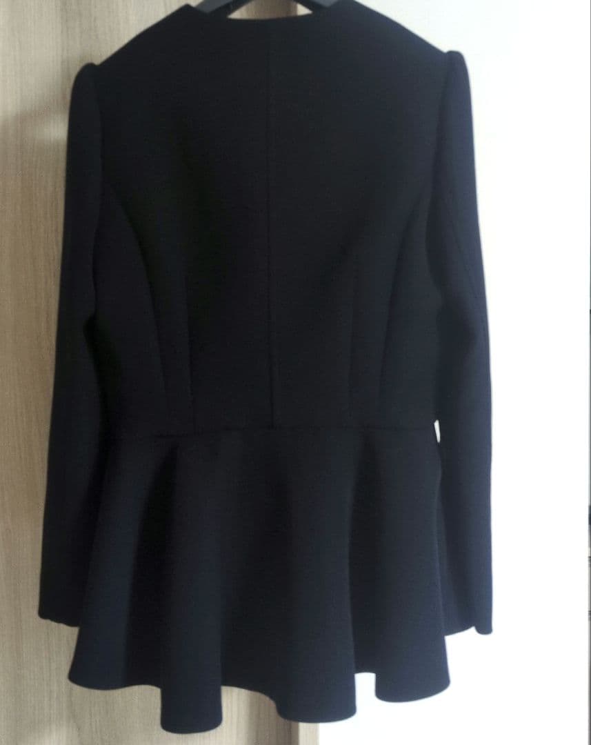 安藤萌々さん着用）TWILL RUFFLED JACKET ボーダーズ