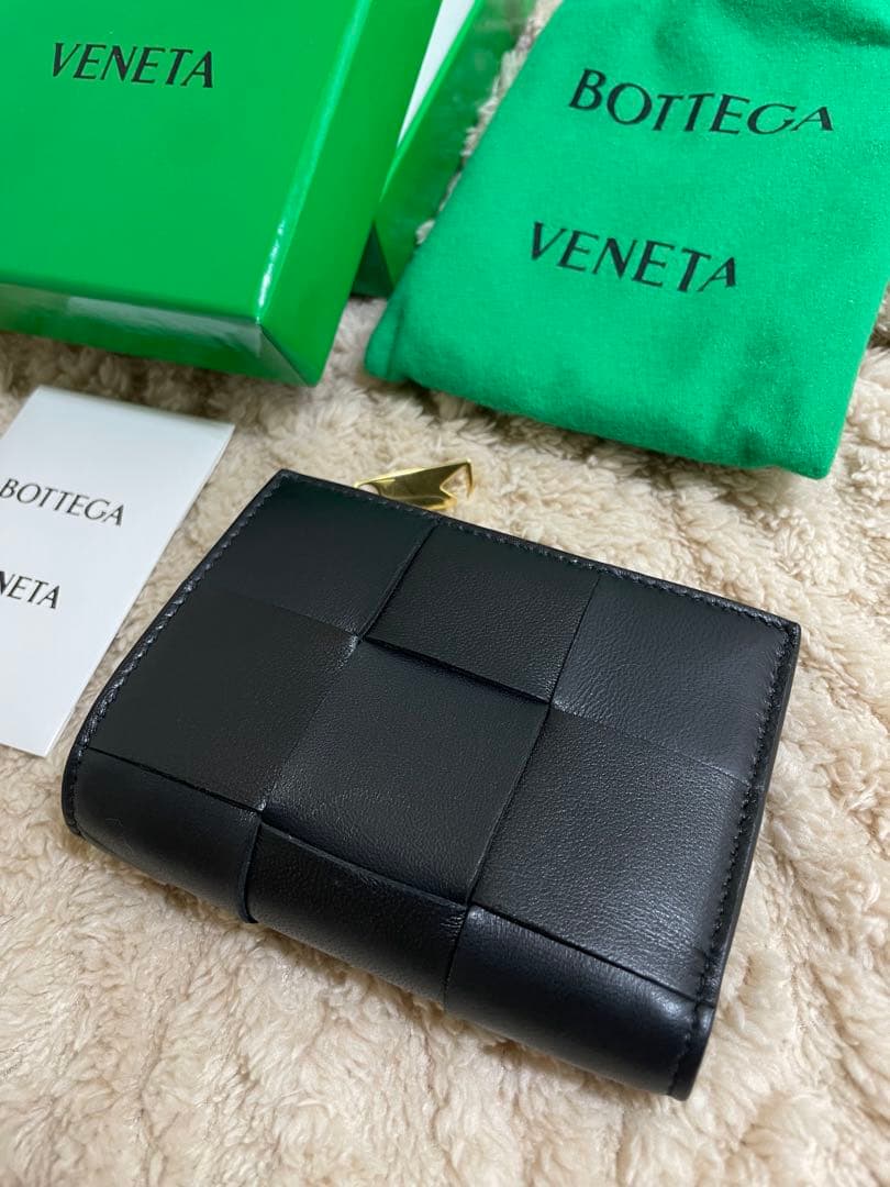 BOTTEGA VENETA 折り財布 ブラック　新品　未使用　ボッテガ　黒