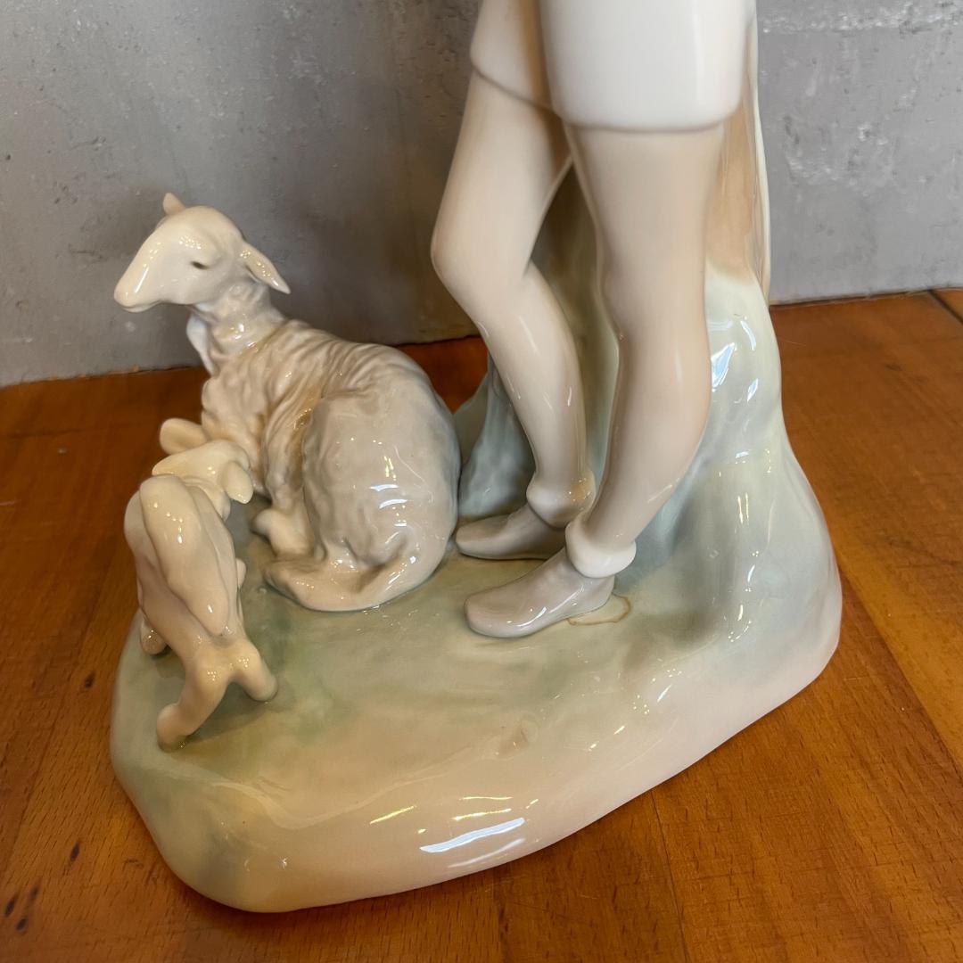 リヤドロ LLADRO No.4509『少年とヤギ』フィギュリン 置物