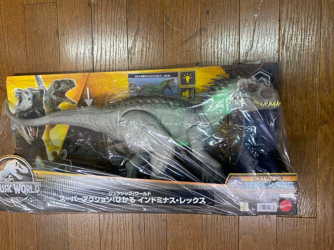 新品未使用ジュラシック・ワールド インドミナス・レックススーパーアクションひかる