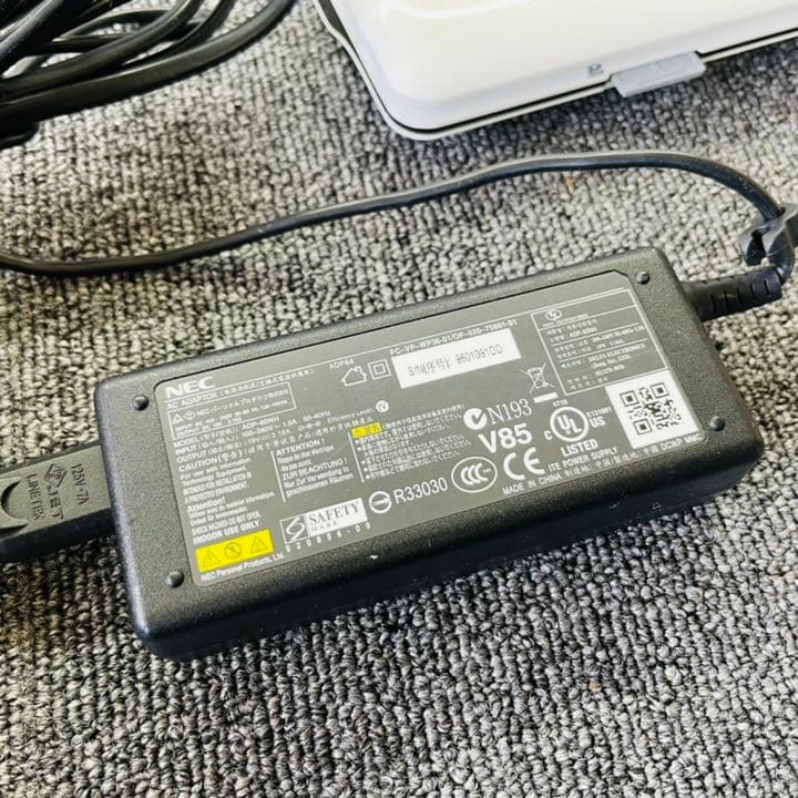 NEC ノートパソコン　PC-BL300TA6W