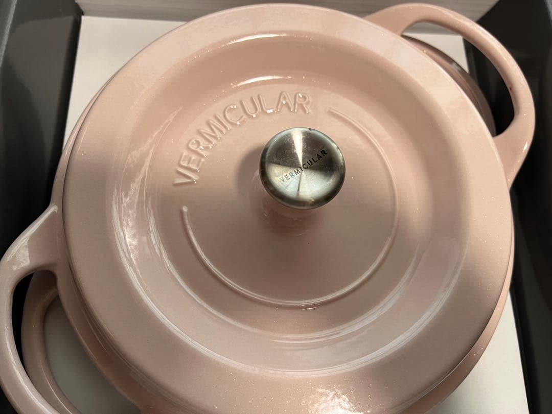 【美品】VERMICULA ピンクoven pot round 22