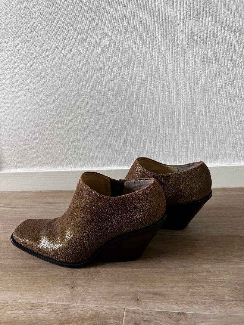 untishold naty-2 crack brown 今季　38