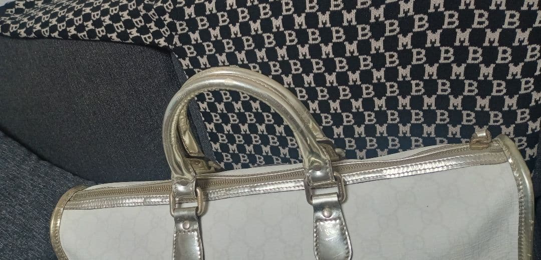 最終値下　GUCCI ハンドボストンバッグ ビジネスバッグ　白　GG柄