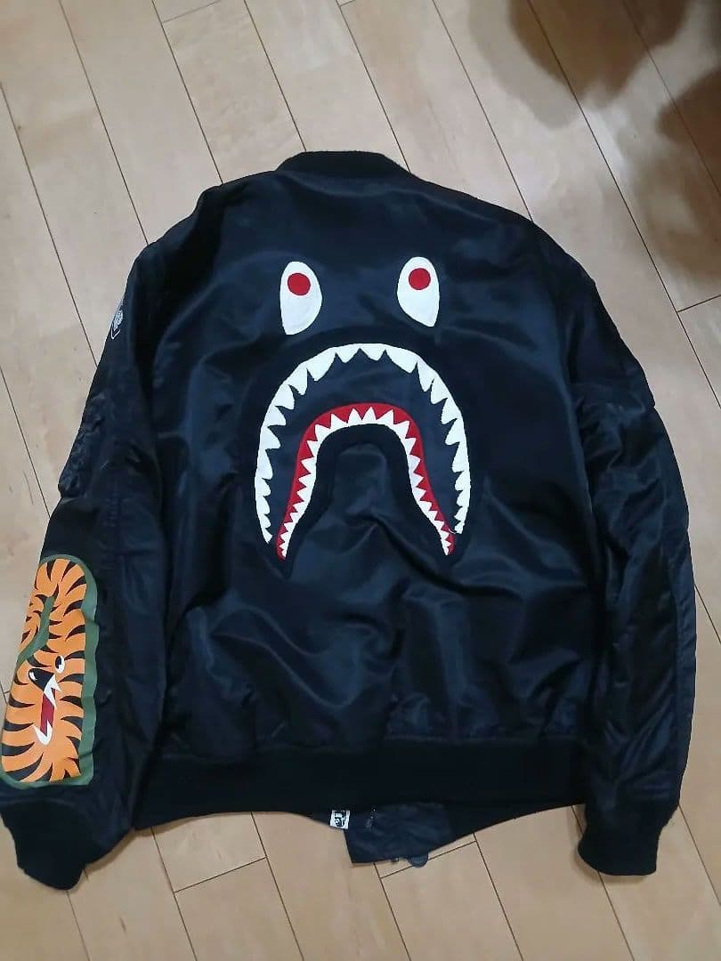 A BATHING APE MA-1 JACKET 黒 M