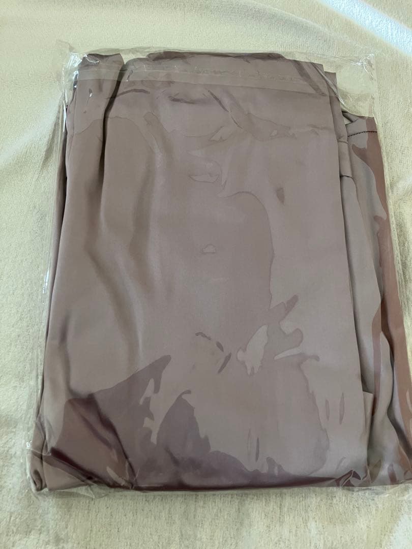 女性シルク100% パジャマ Lサイズ 紫　 送料込み　値下げ不可です。