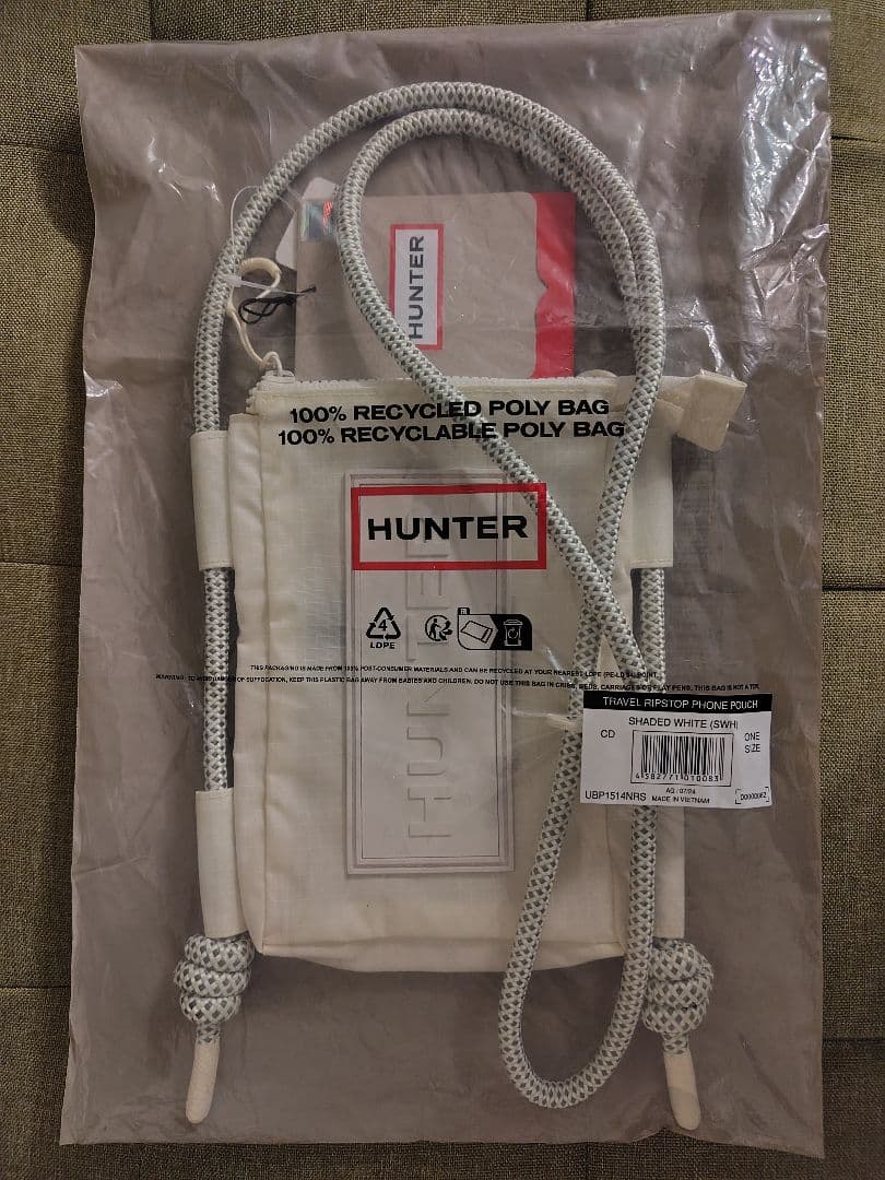 【新品未使用】HUNTER トラベルリップストップリサイクルナイロンフォンポーチ