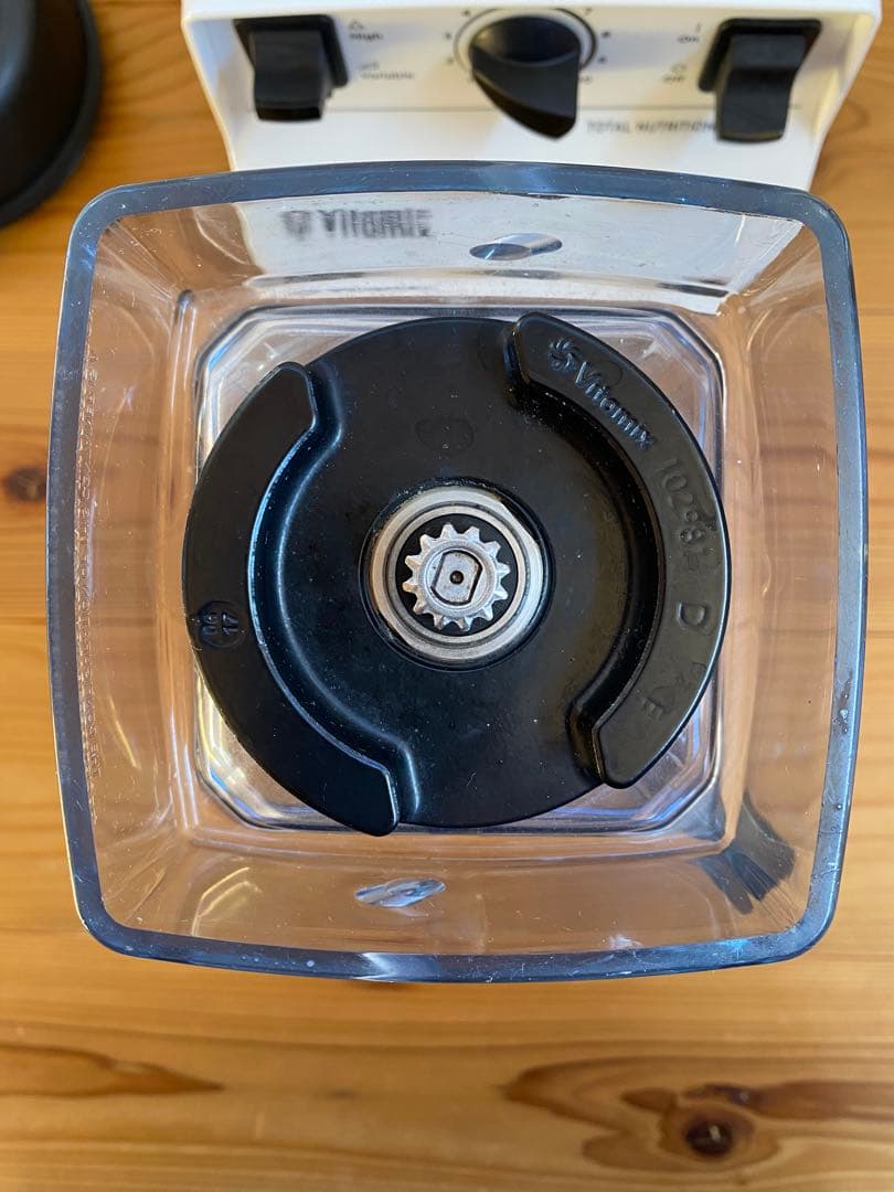 Vitamix VM0111 高性能ブレンダー
