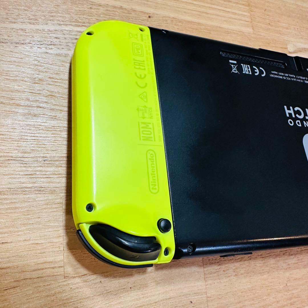 Nintendo Switch 本体ネオンイエロー　スヌーピーケース付き