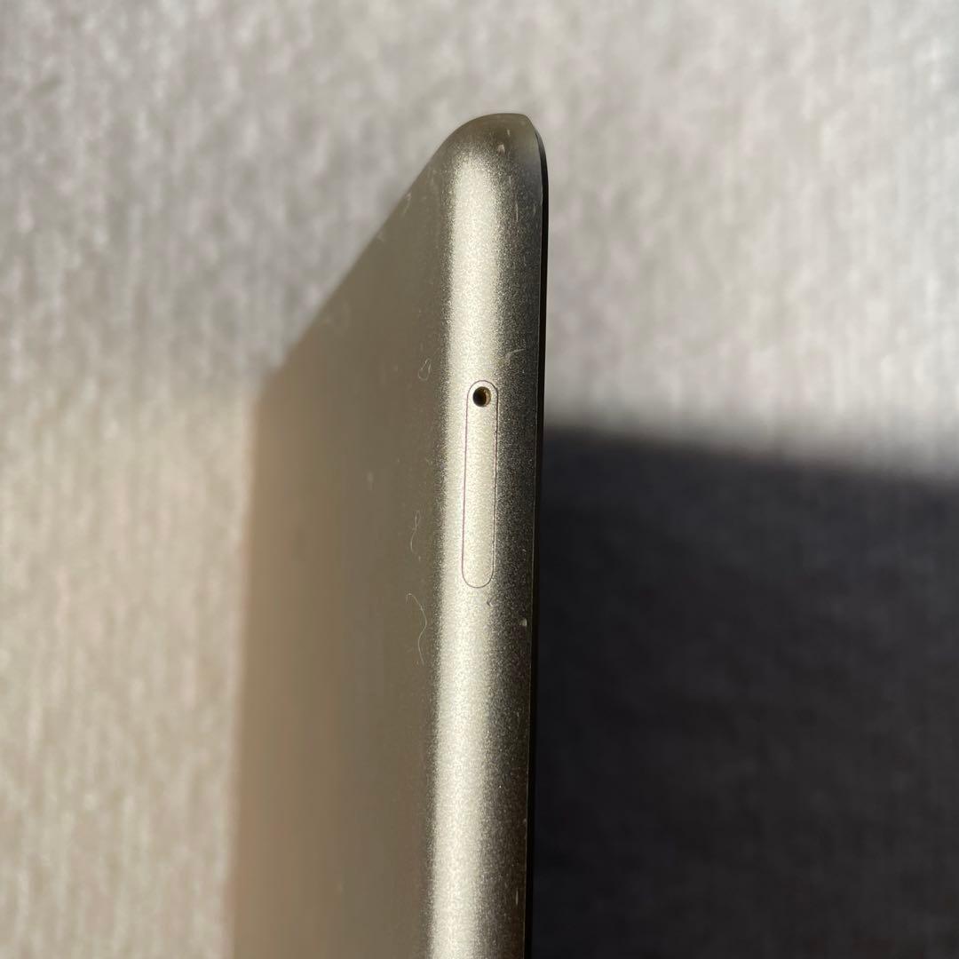 Apple iPad (第5世代) 32GB
