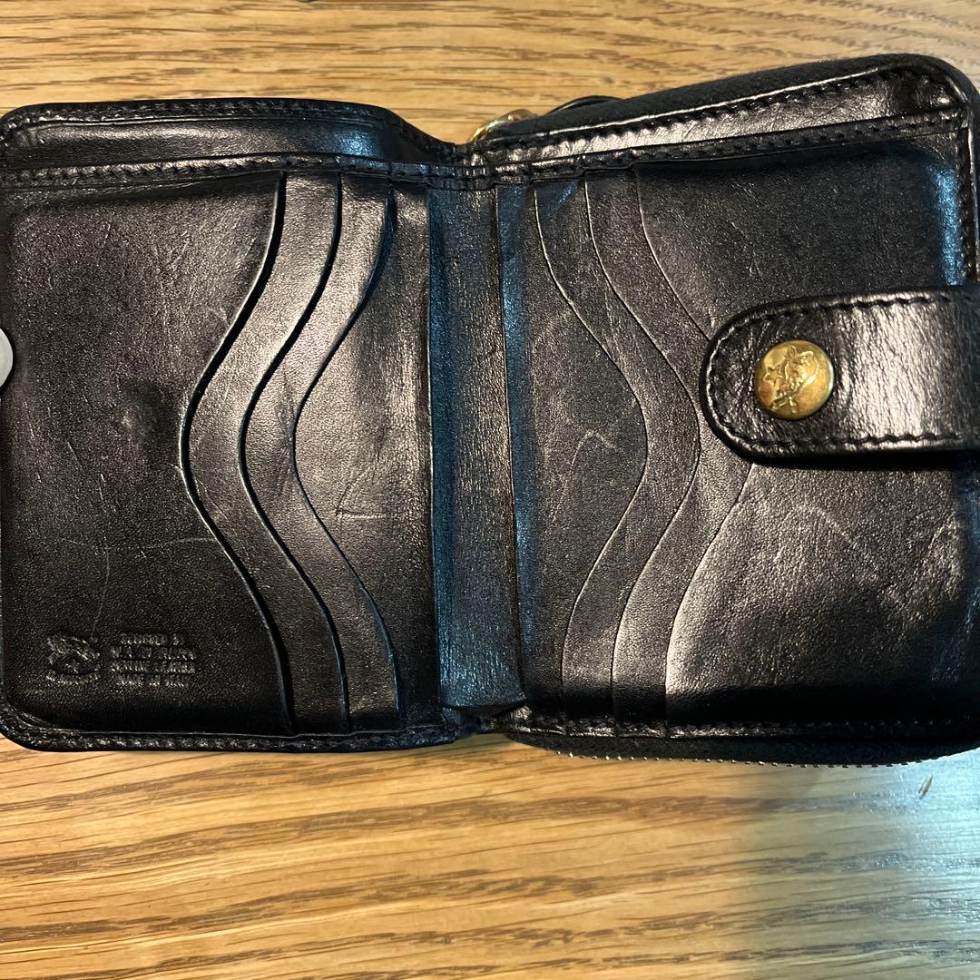 希少　イルビゾンテ　星型　黒 レザー 二つ折り財布