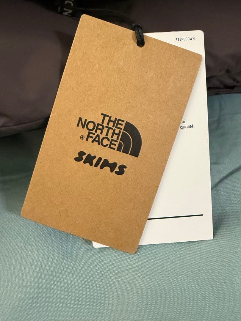小物 TNF X SKIMS NUPTSE SCARF