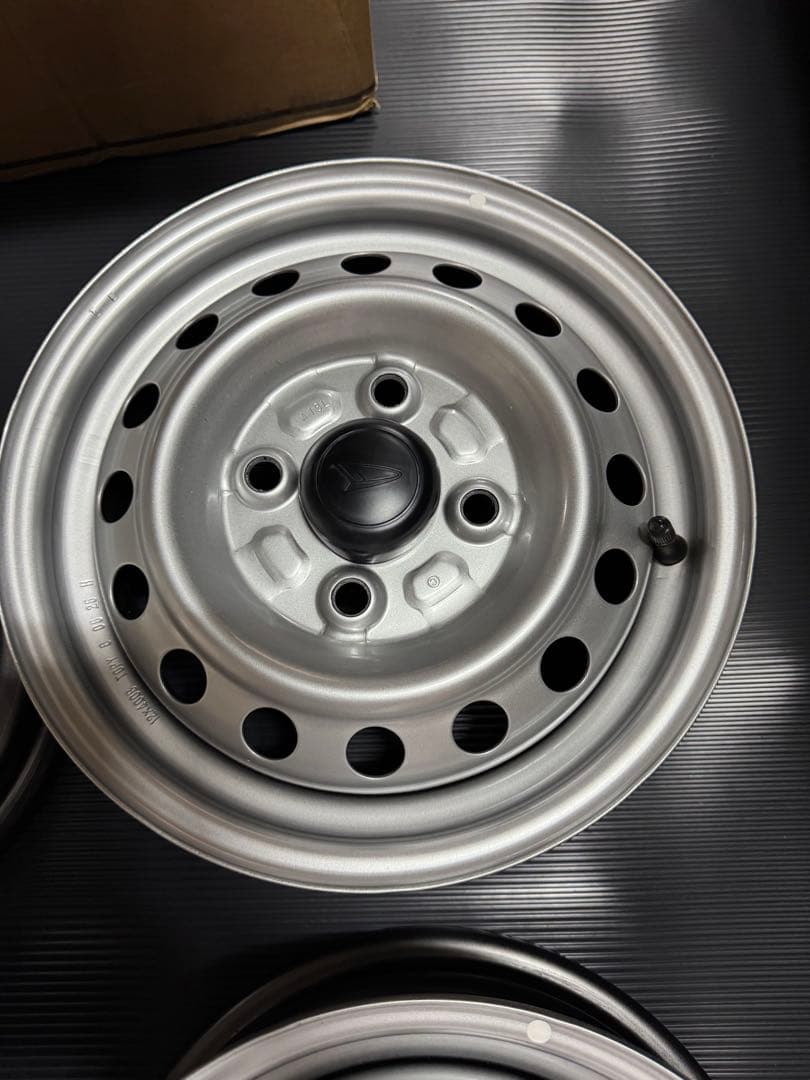 ダイハツ　s510pハイゼット　純正ホイール