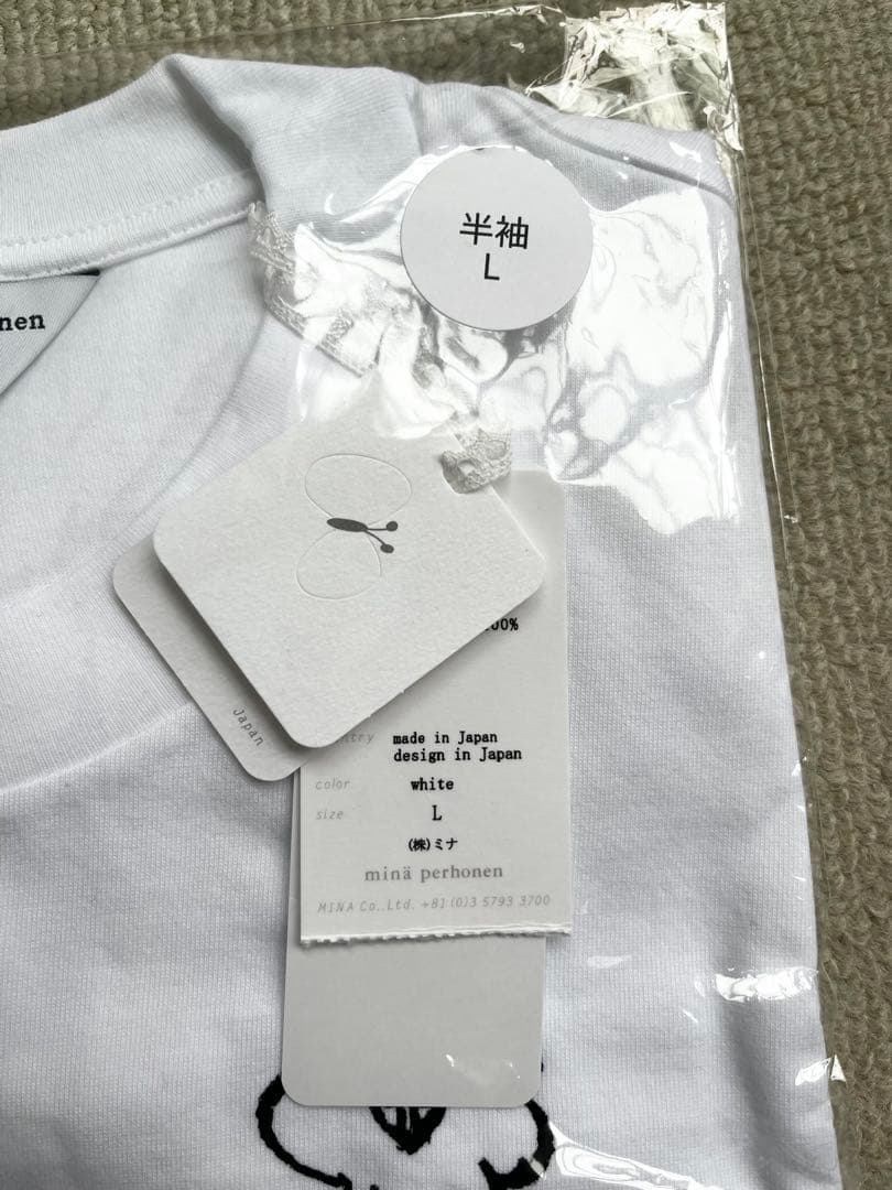 ミナペルホネンmina perhonenつぐ展プリントTシャツ　白　Lサイズ