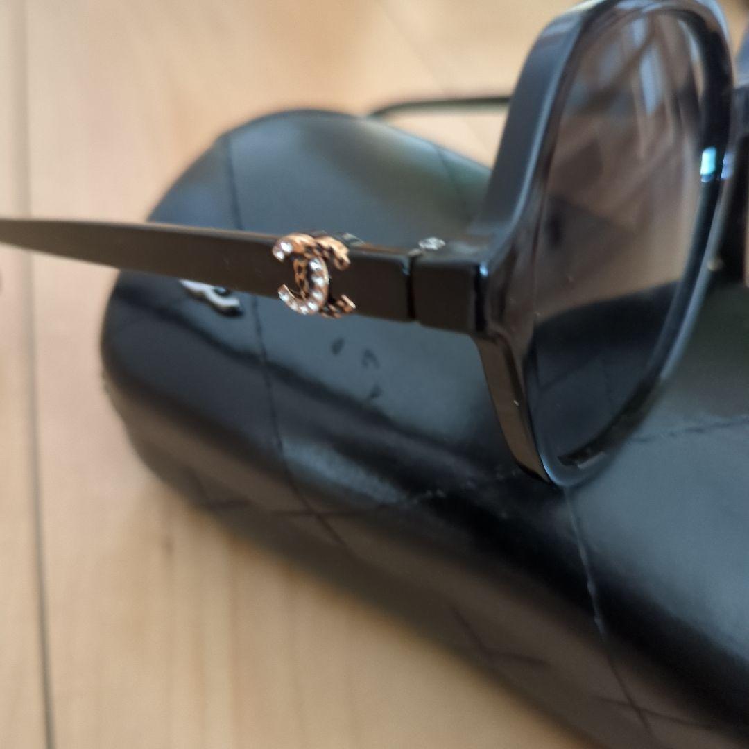 Chanel サングラス 黒おまけにケース