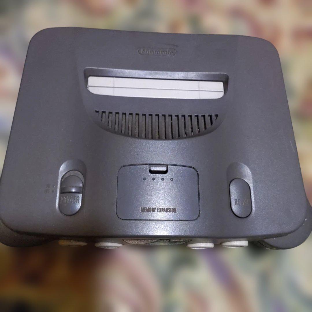 Nintendo 64 本体とコントローラーセット作動確認OKです。
