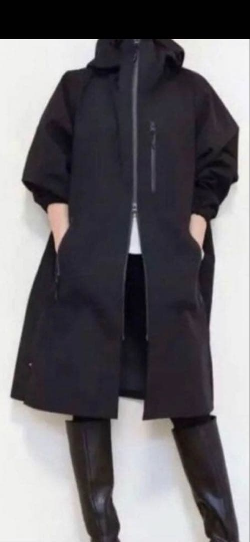 UNIQLO × theoryコラボ　ブロックテックコートブラック(S)