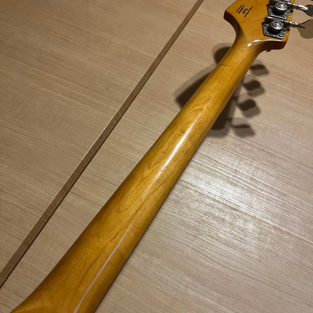 ベース Squier by Fender Mustang Bass