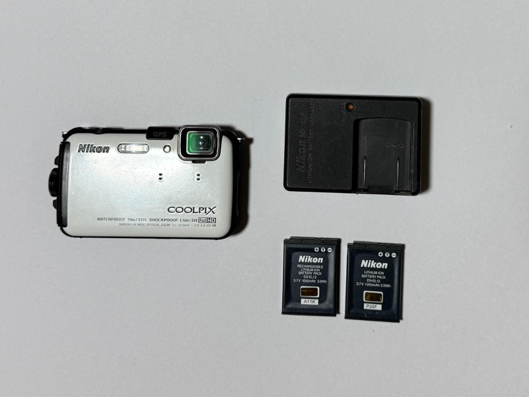 Nikon COOLPIX AW100 防水デジタルカメラ