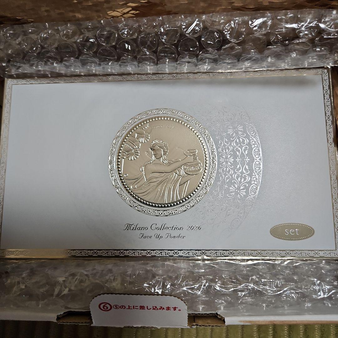 Milano Collection フェイスアップパウダー2026　(24g）