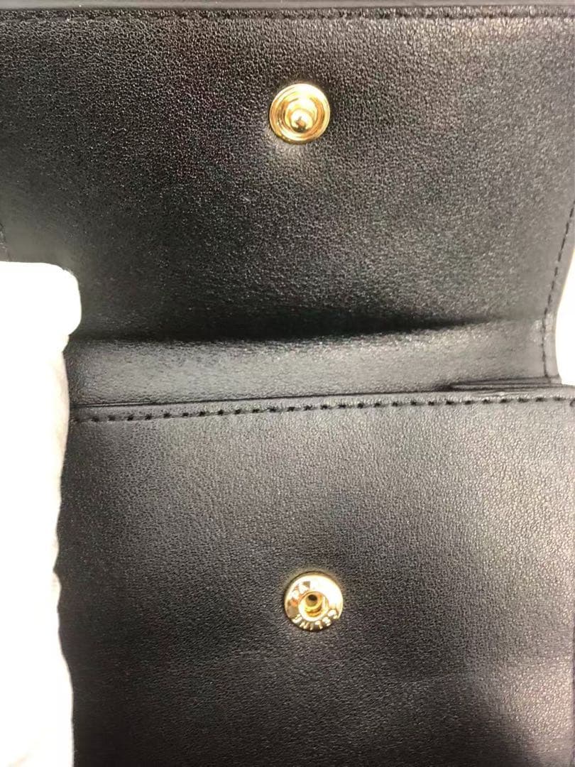 CELINE トリオンフ 三折り財布 ブラック ゴールド金具