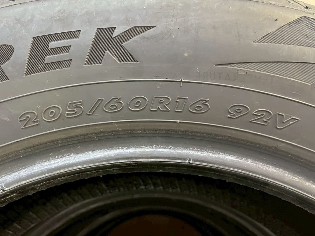 T*様 205/60R16 2024年製‼️ バリ山 夏タイヤ 4本
