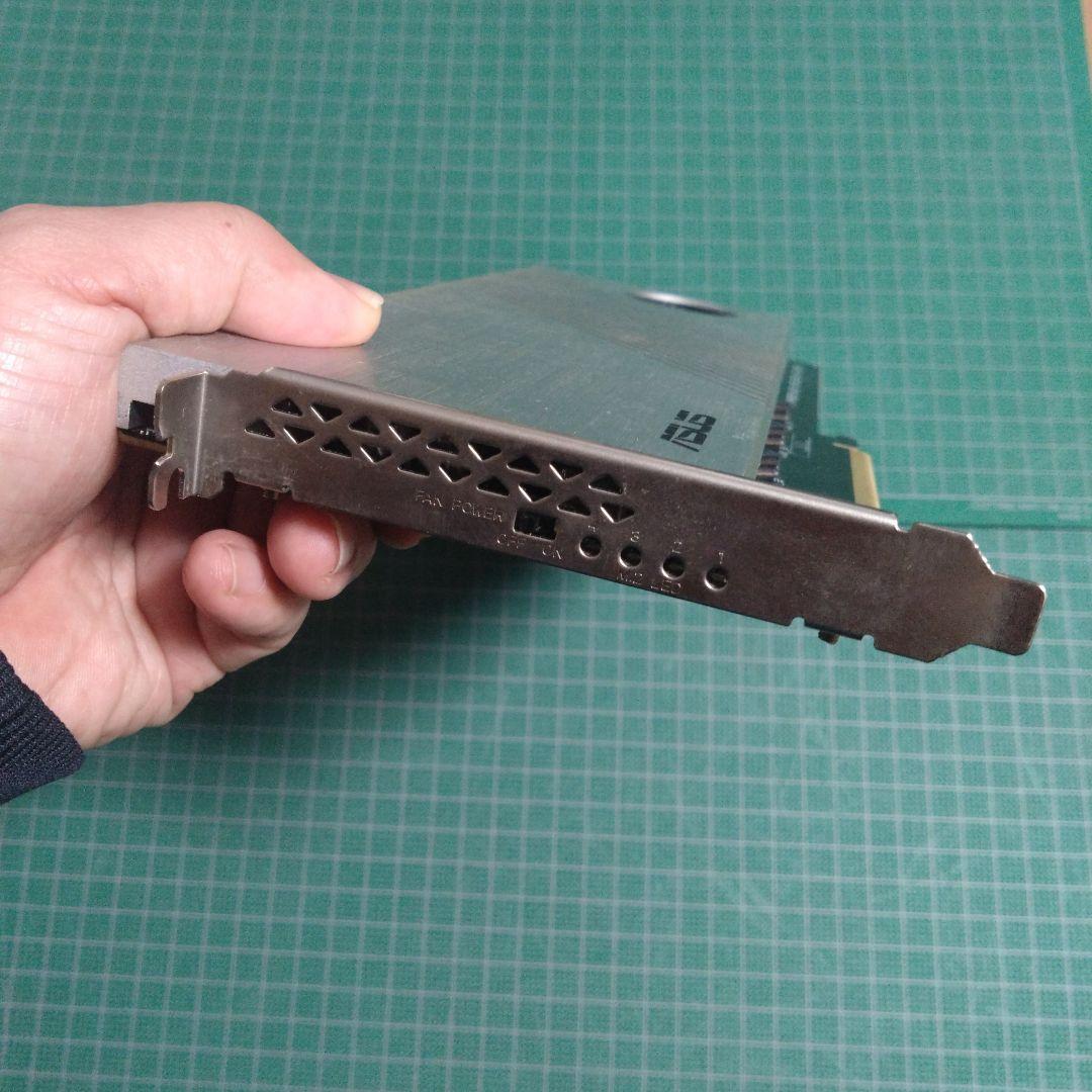 HYPER M.2 X16 GEN 4 CARD　ASUS
