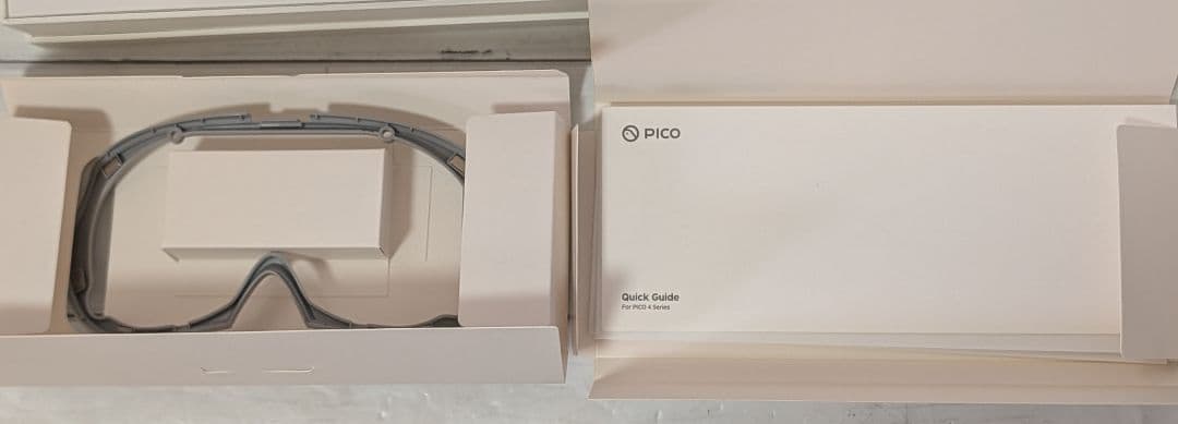 PICO 4 128GB VR ヘッドセット