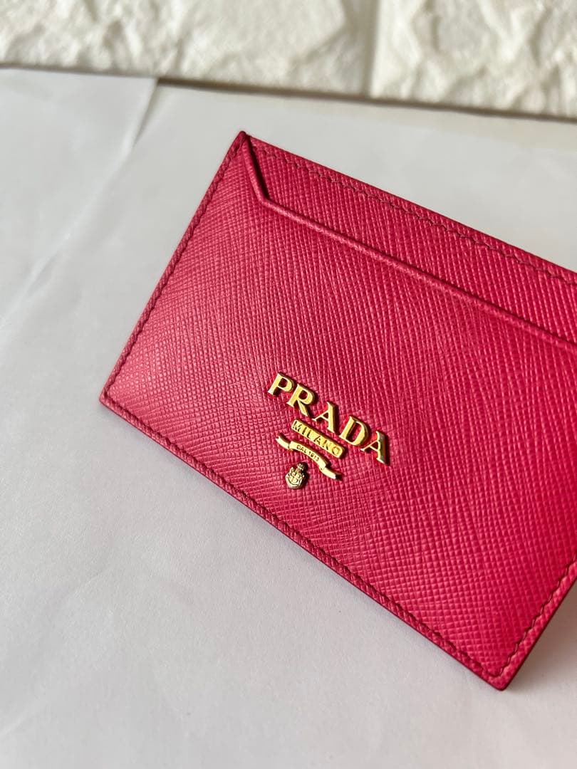 PRADA プラダ　ピンク 名刺入れ サフィアーノレザー