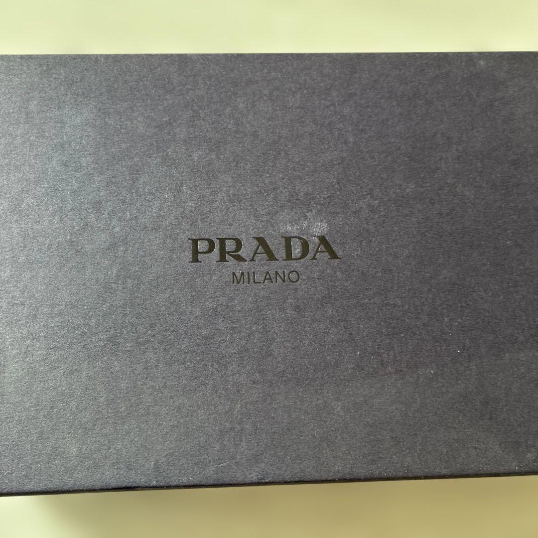 PRADA 手帳カバー