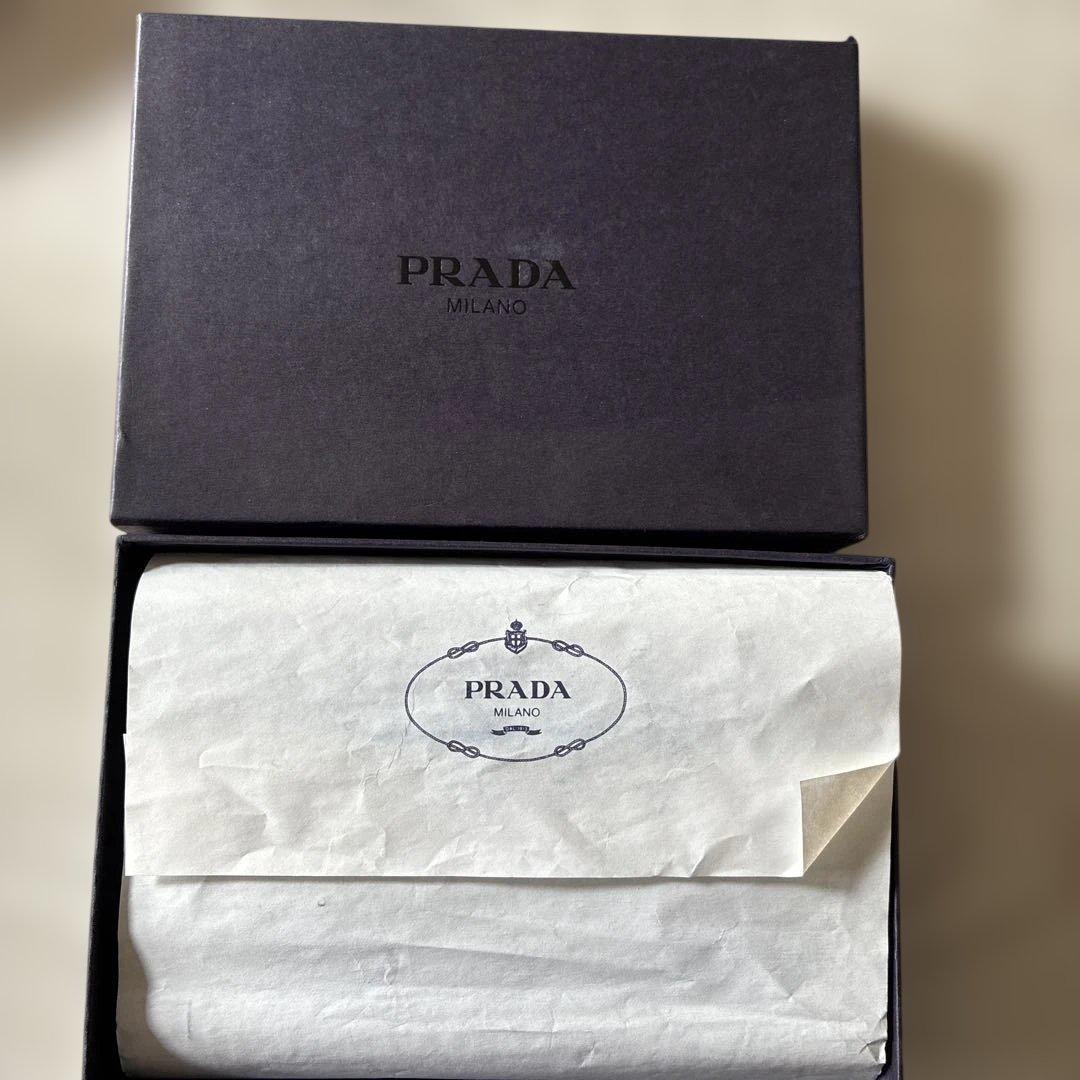 PRADA 手帳カバー