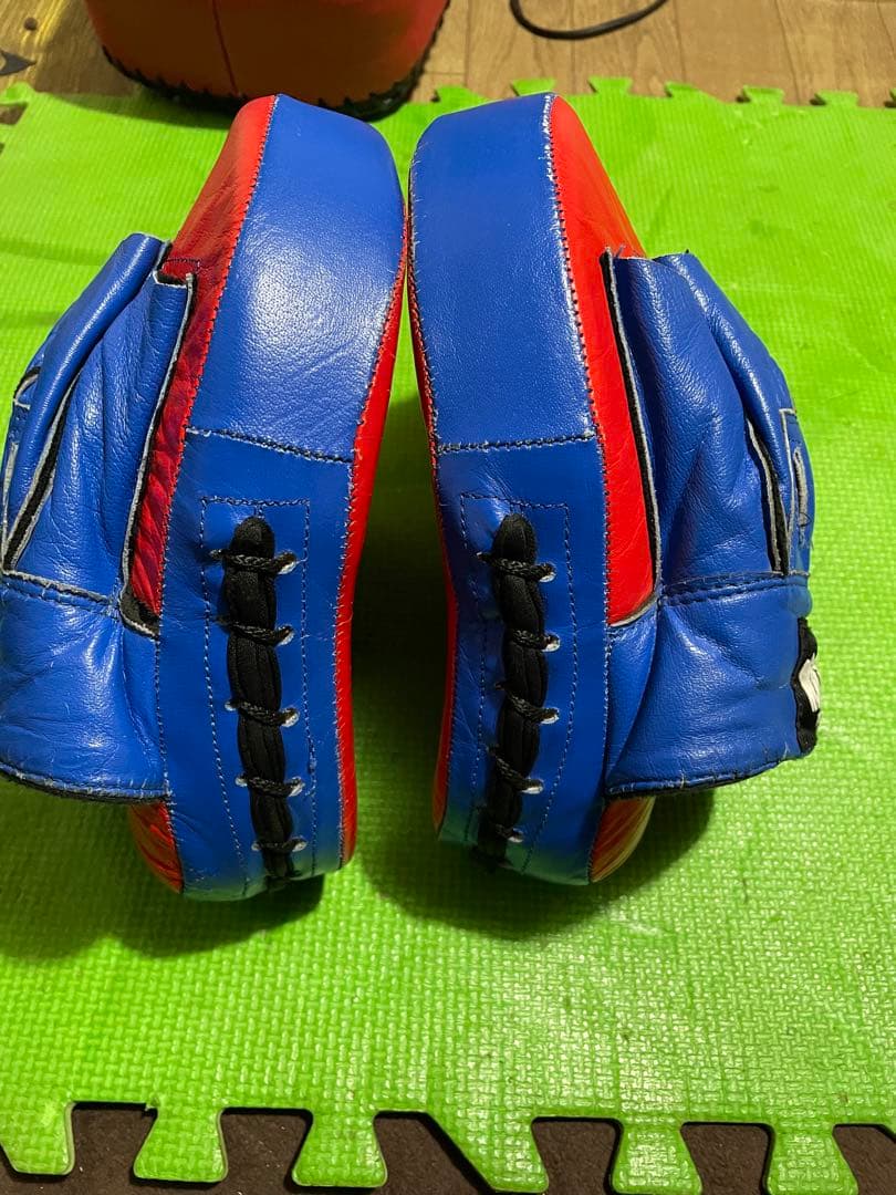専用最終価格windy本革キックミットL、マーシャルワールド本革パンチングミット