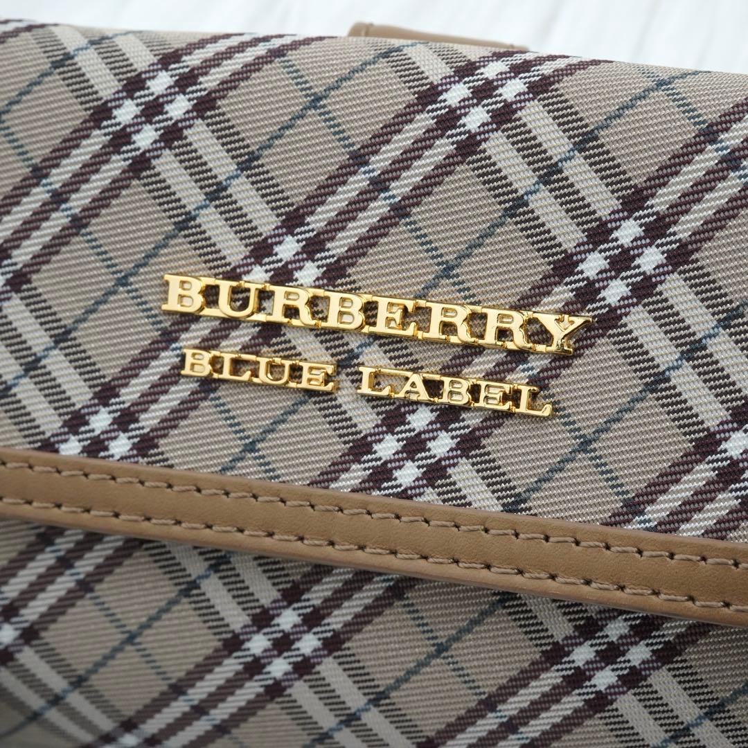 未使用品　BURBERRY BLUE LABEL 二つ折り財布　ノバチェック