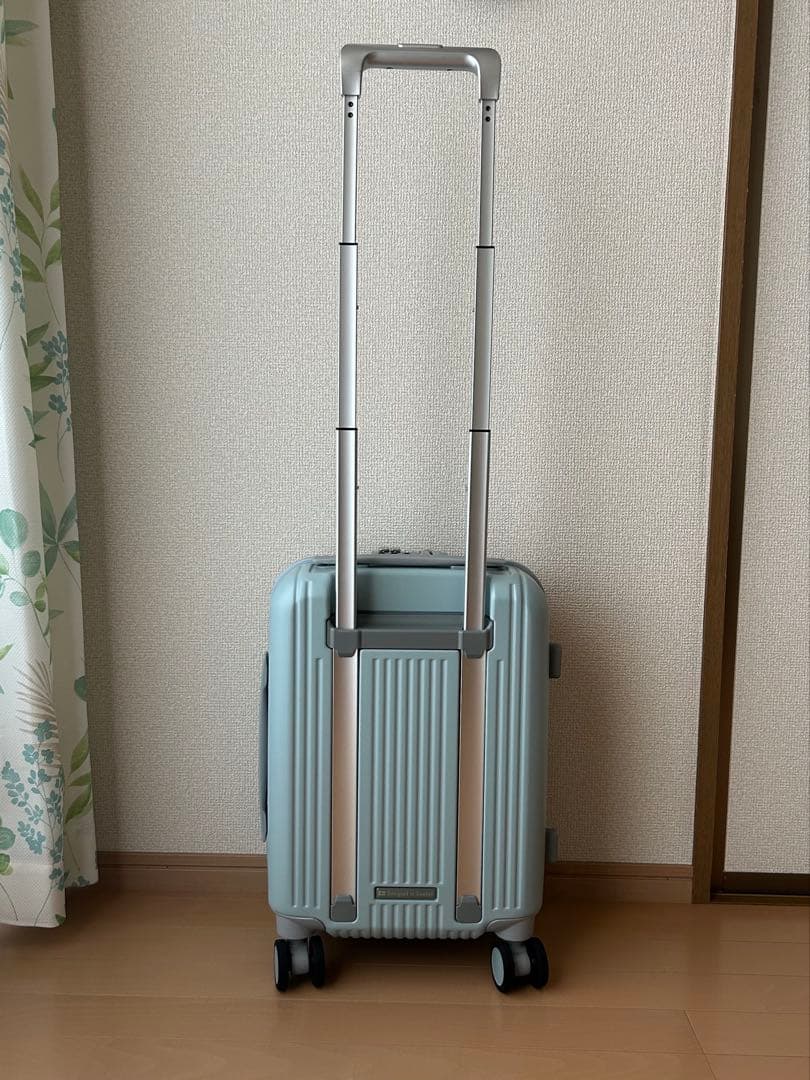 イノベータースーツケース inv30 21L ペールブルー 機内持ち込み可
