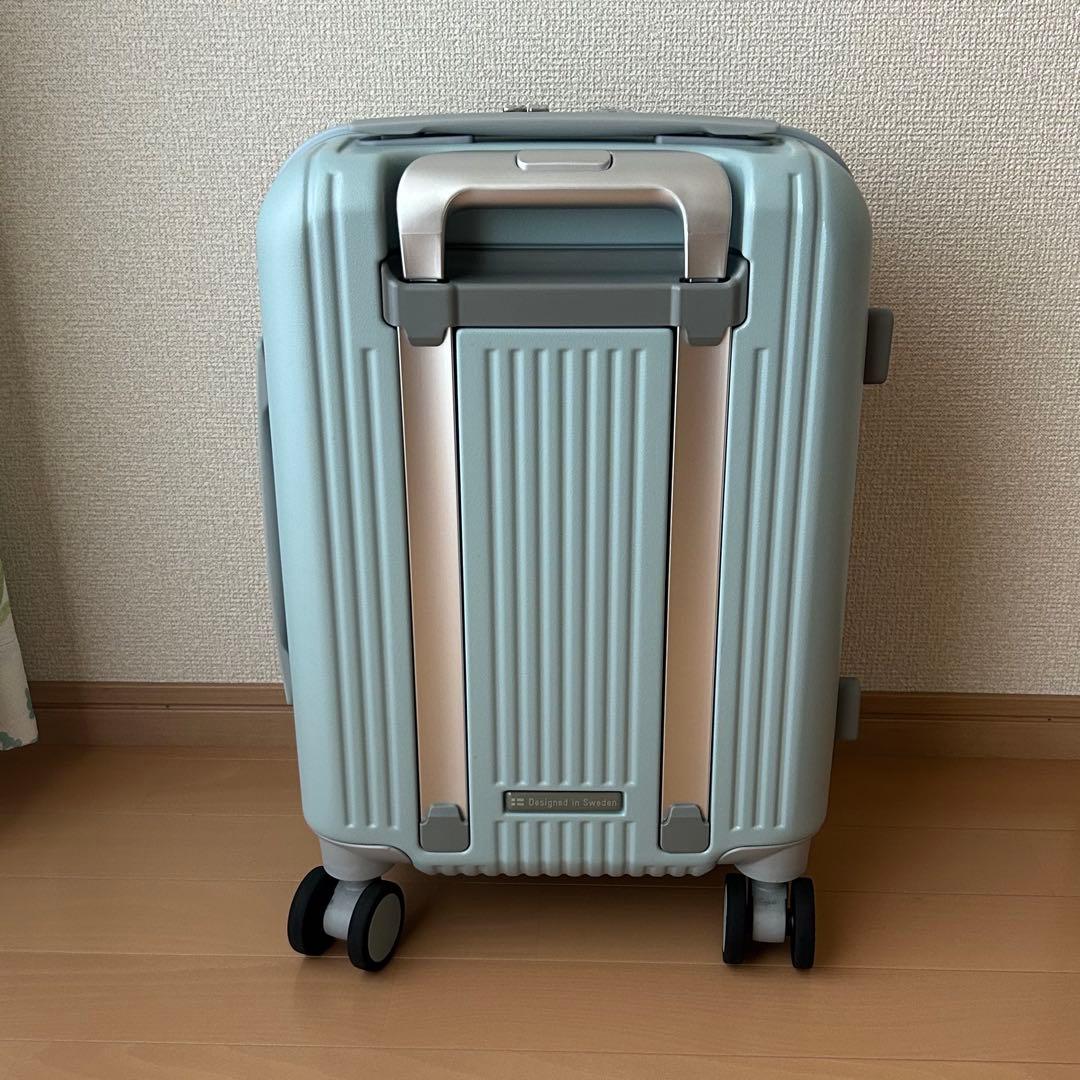 イノベータースーツケース inv30 21L ペールブルー 機内持ち込み可