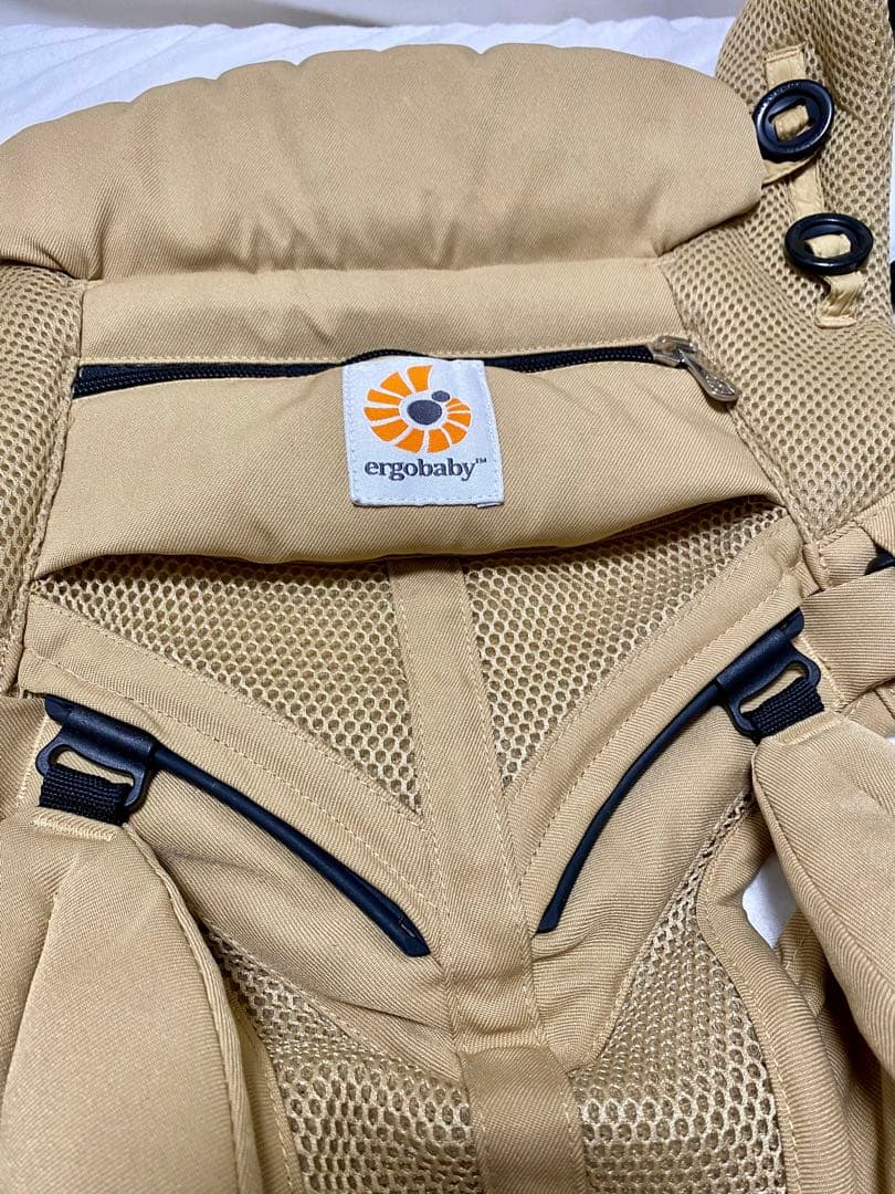 ergobaby 抱っこ紐 ベージュ　オムニ360クールエアー