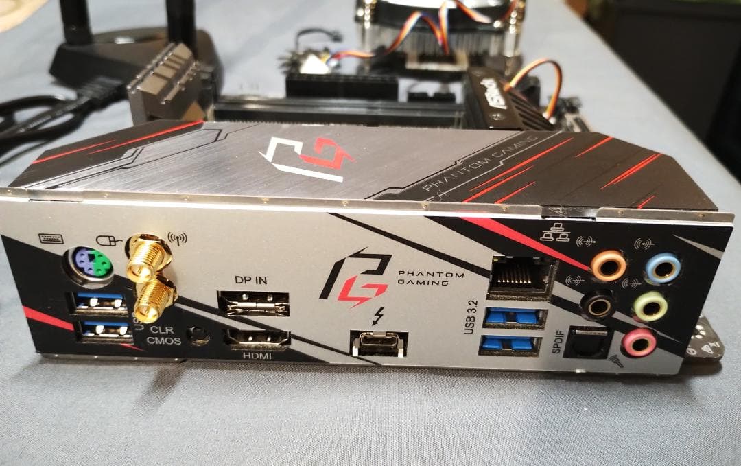 マザーボード/X570 PHANTOM GAMING-ITX/TB3/送料無料
