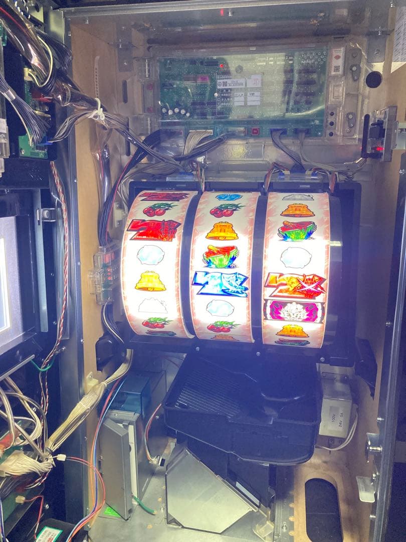 値下げしましたパチスロ実機 エヴァンゲリオン勝利への願い 不要設定ドアキー