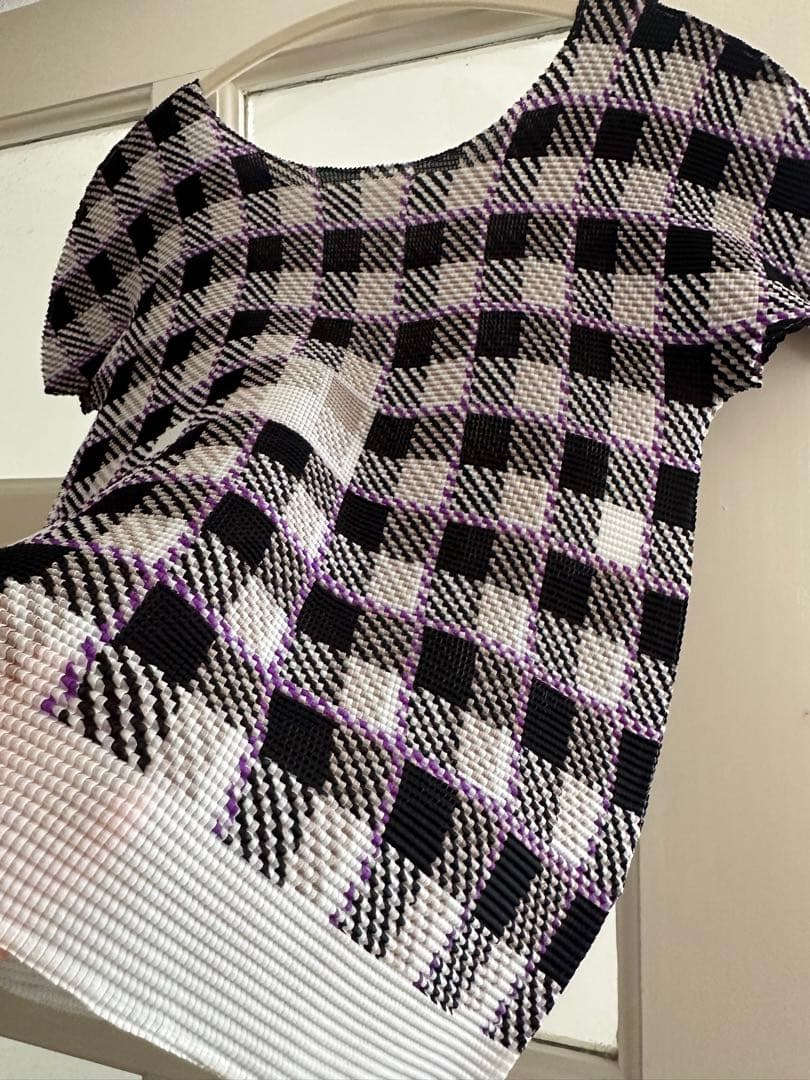 me ISSEY MIYAKE ストレッチプリーツ チェック柄 カットソー