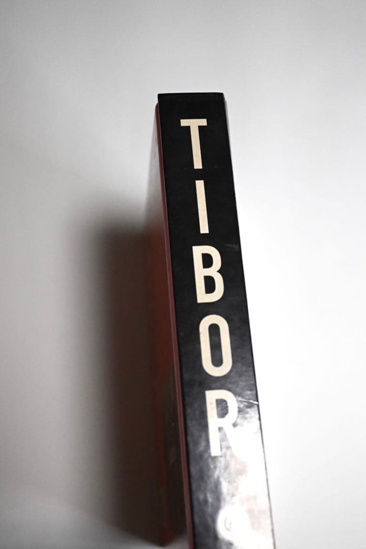 TIBOR KALMAN /Perverse Optimist 作品集 デザイン