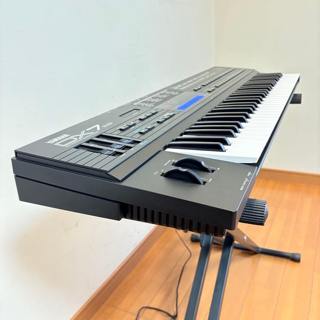 【美品！・動作良好】ヤマハ シンセサイザー DX7 II-D ケース&ROM付属